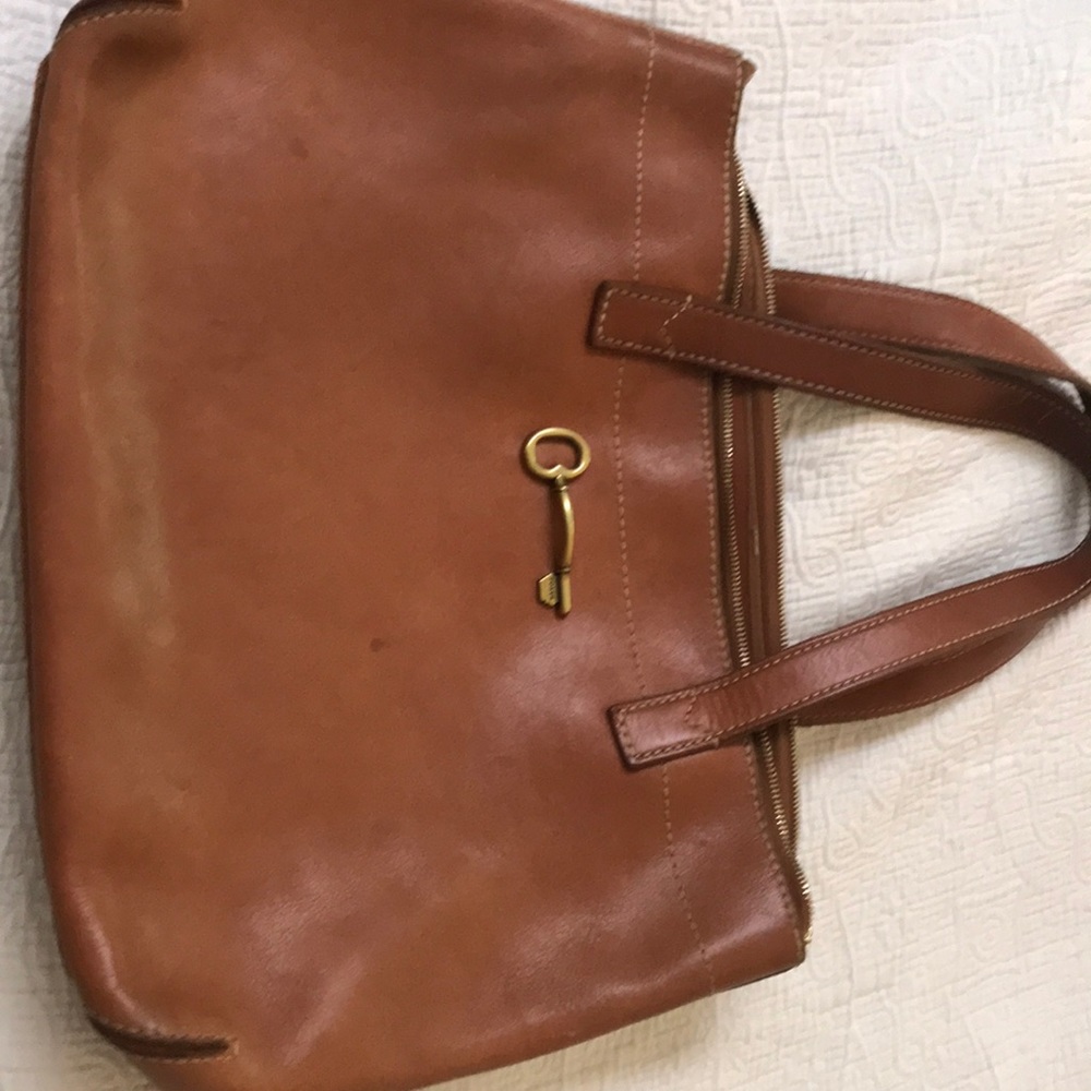 GUC Fossil leather tote.